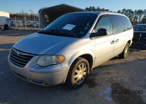 2005 Chrysler Town & Country Touring z USA, uszkodzony, nr VIN 2C8GP54L55R418660